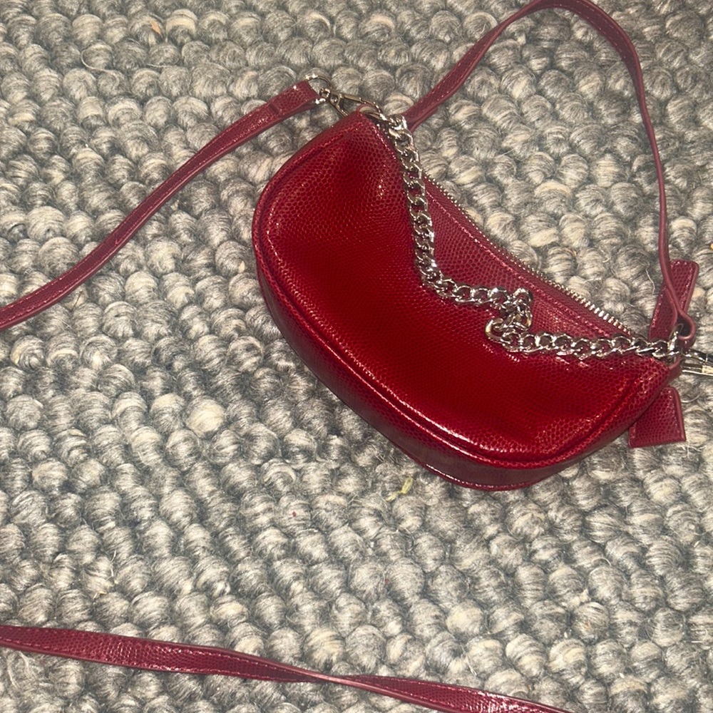 URBAN OUTFITTERS RED PHOโ CROCODILE MINI BAG